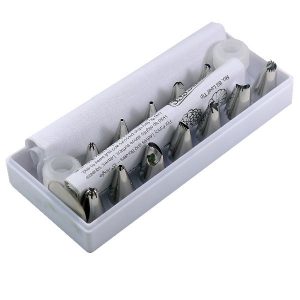 17 Piece Piping/Icing Set